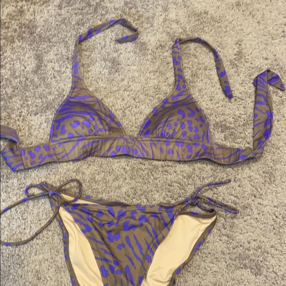 Victoria’s Secret bikini
